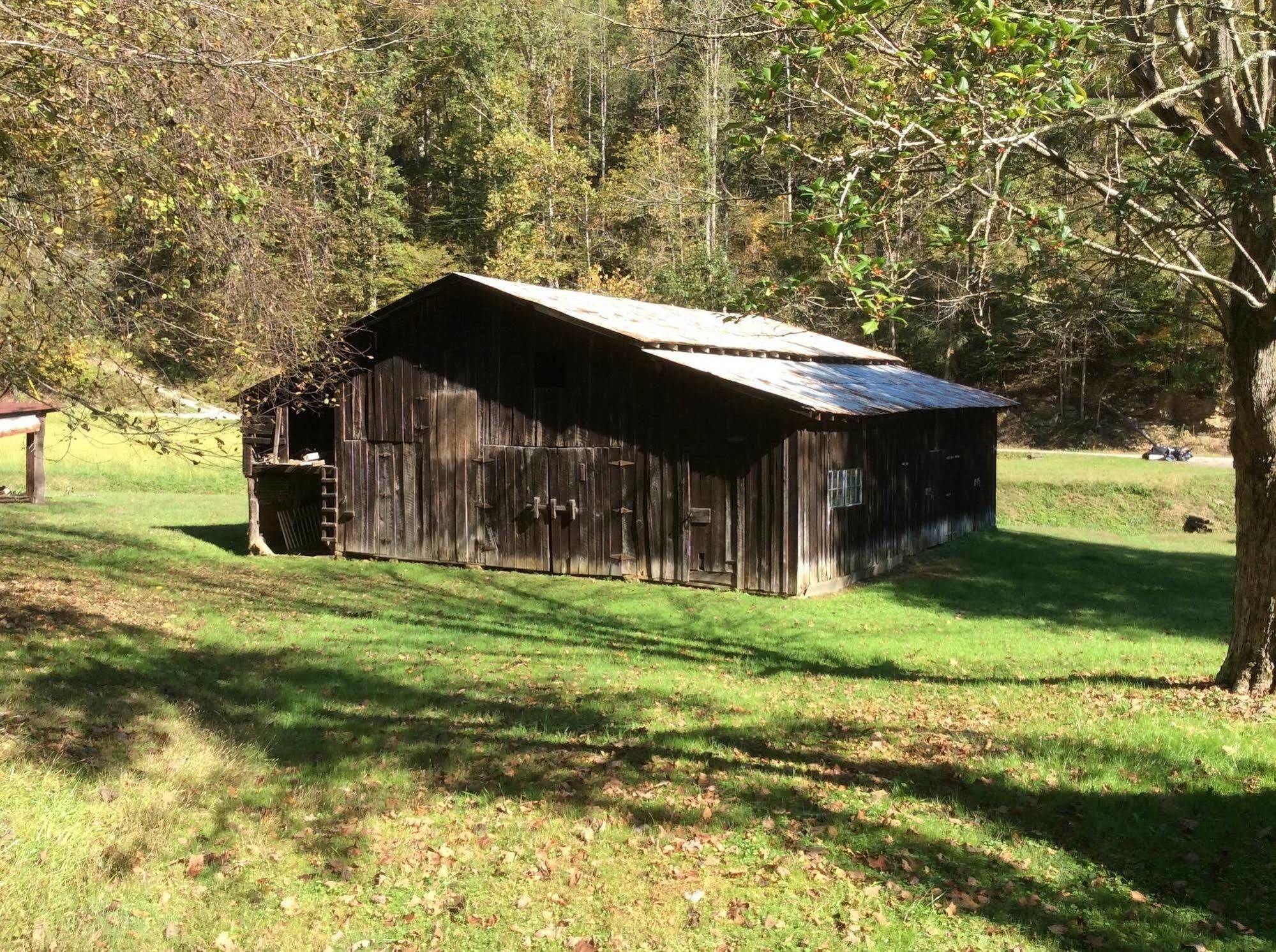 ホテル Country Road House Clendenin エクステリア 写真